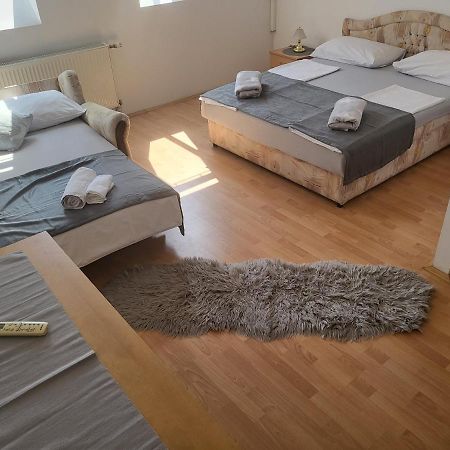 Pansion Brod Bed and Breakfast Exterior foto